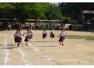 Sports Meet (KG To STD IV)