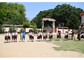 Sports Meet (KG To STD IV)