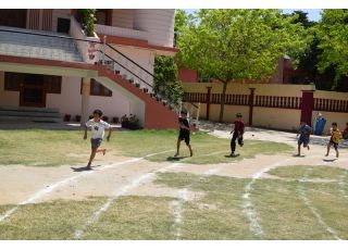 Sports Meet (KG To STD IV)